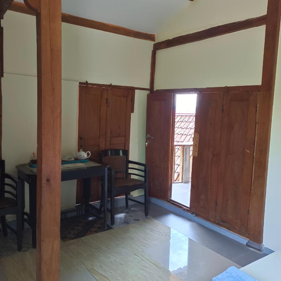 Omah Singo Stay & Resto Yogyakarta Bantul Exterior photo